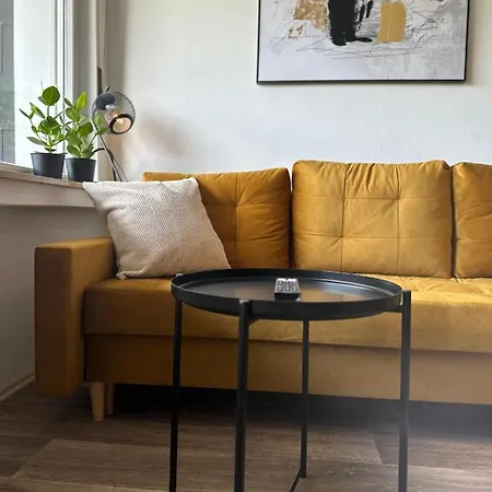 Zentrales Am Theater In *