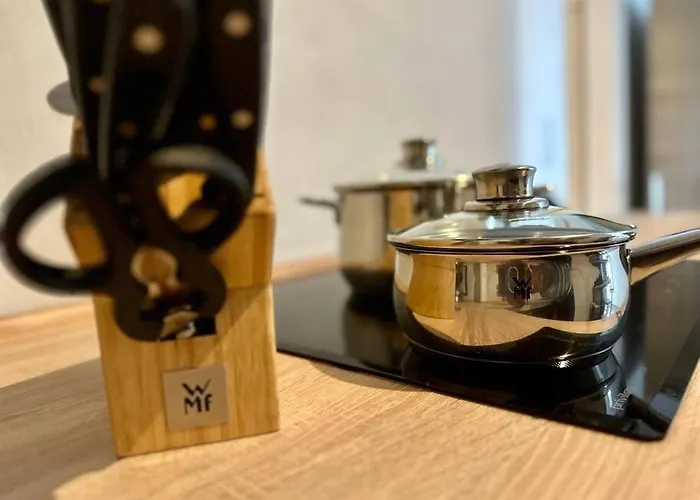 Zentrales Am Theater In